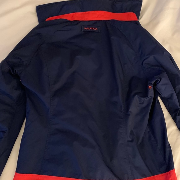 Women’s nautica rain coat - Picture 2 of 3